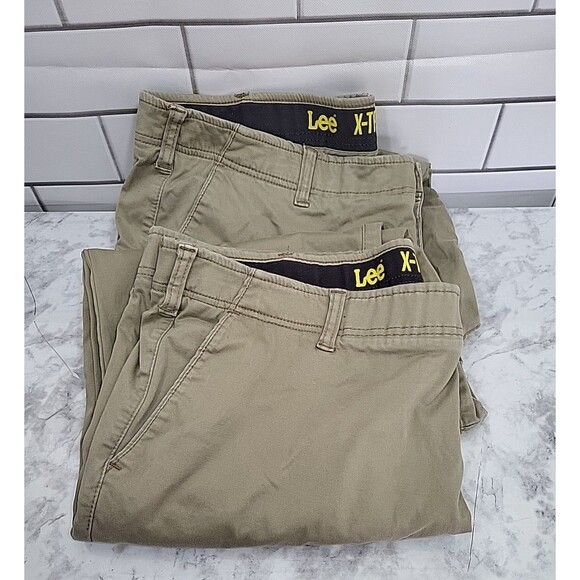 2 Lee Extreme  Mens Pants 42x30 Comfort Relaxed Fit Flat Front Chinos Chore Work - Picture 1 of 7